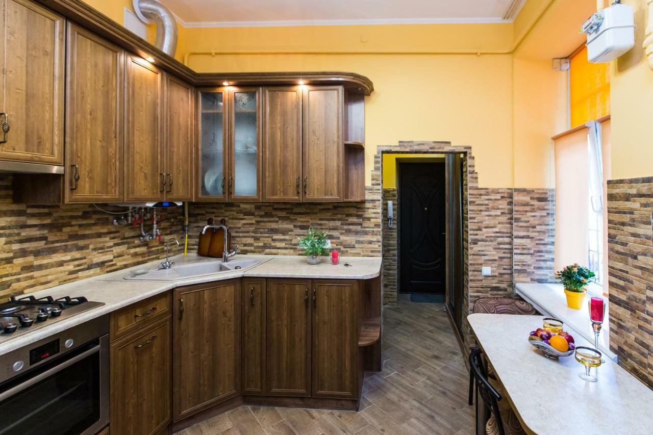 Apartments On Sholom Aleichem Та Ще Варіант Поруч Lviv Kültér fotó