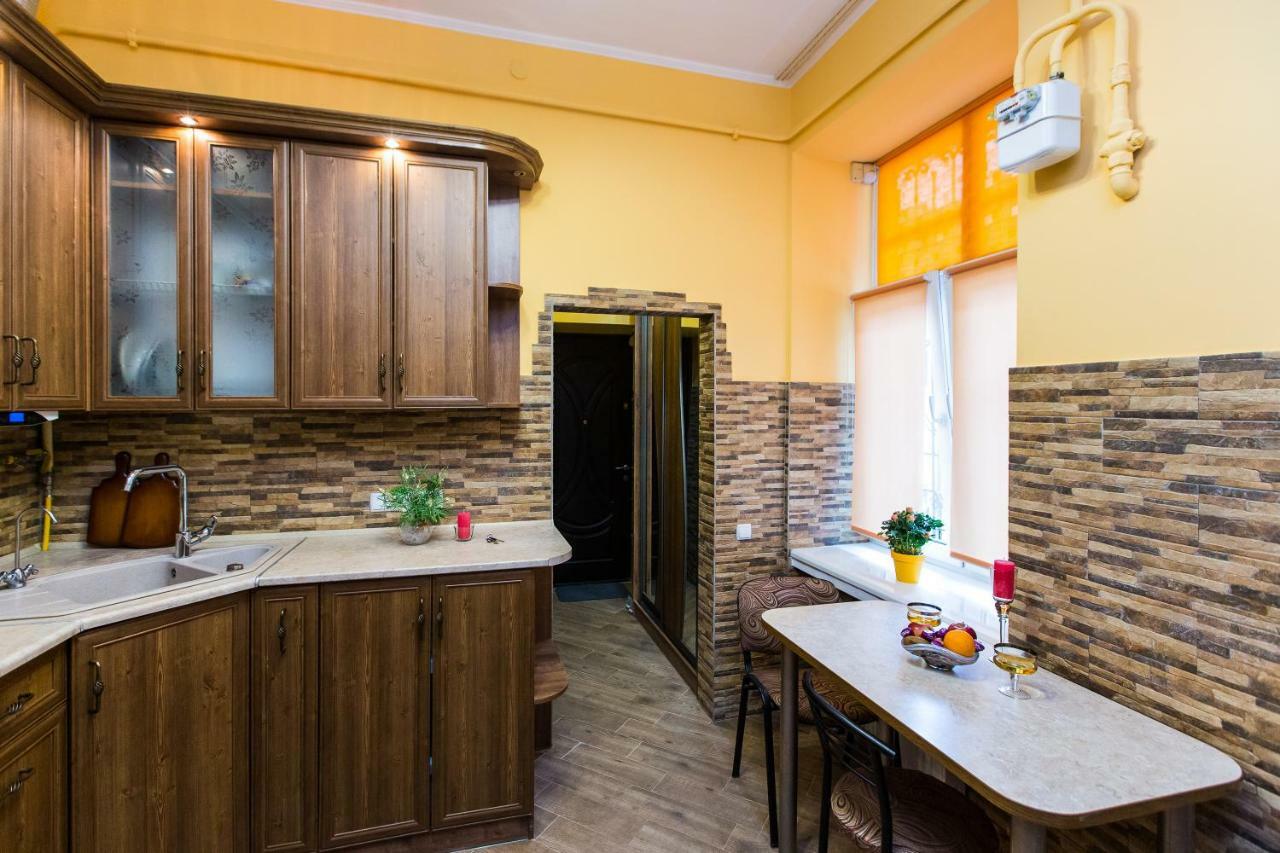 Apartments On Sholom Aleichem Та Ще Варіант Поруч Lviv Kültér fotó