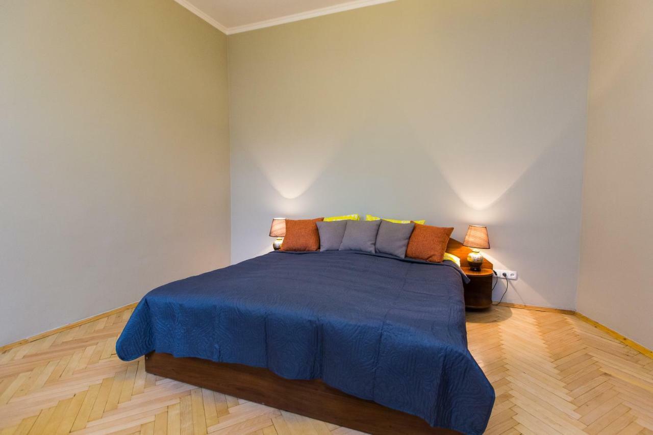 Apartments On Sholom Aleichem Та Ще Варіант Поруч Lviv Kültér fotó